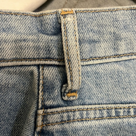 Everlane The Original Cheeky Jean - Picture 5 of 5